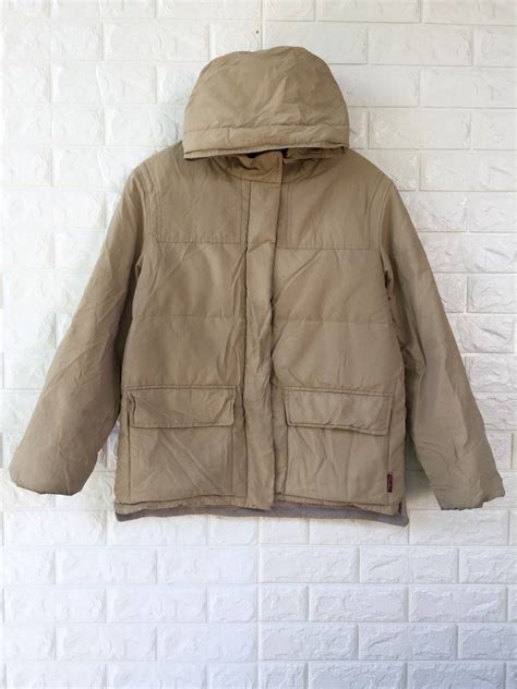 thomas burberry sports reflective grey jacket|Burberry store online.